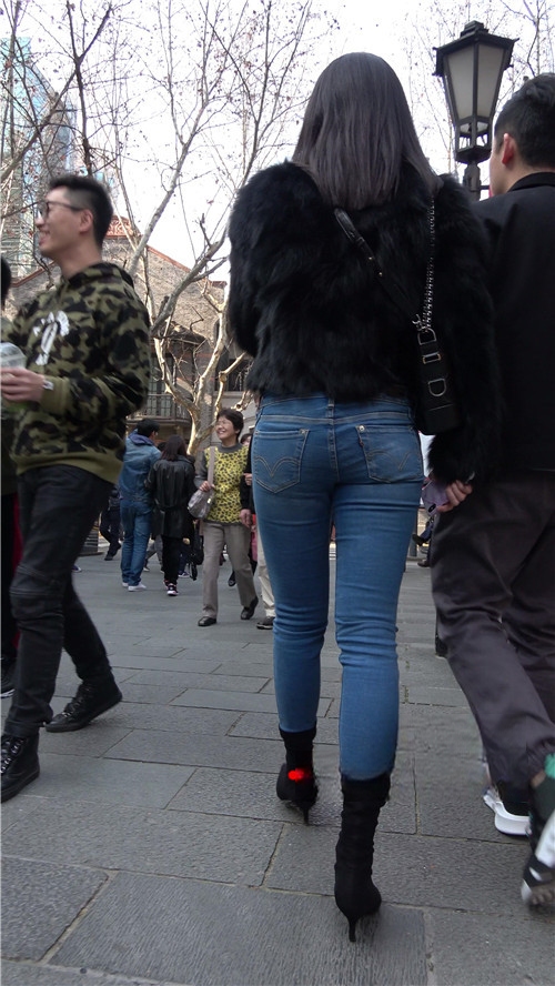 9618pnab5fmh5uq.jpg