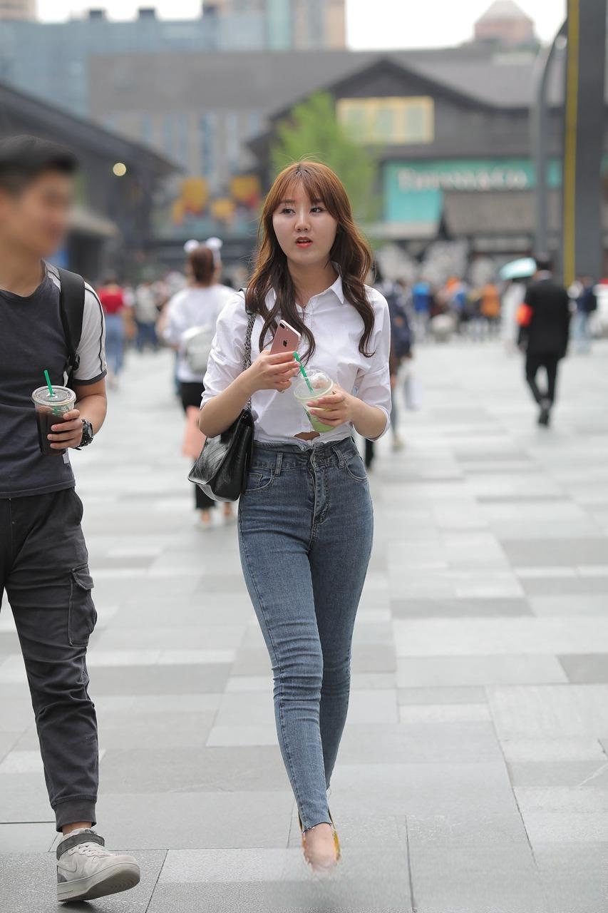 JPK70950-y23mlwhilv1.jpg