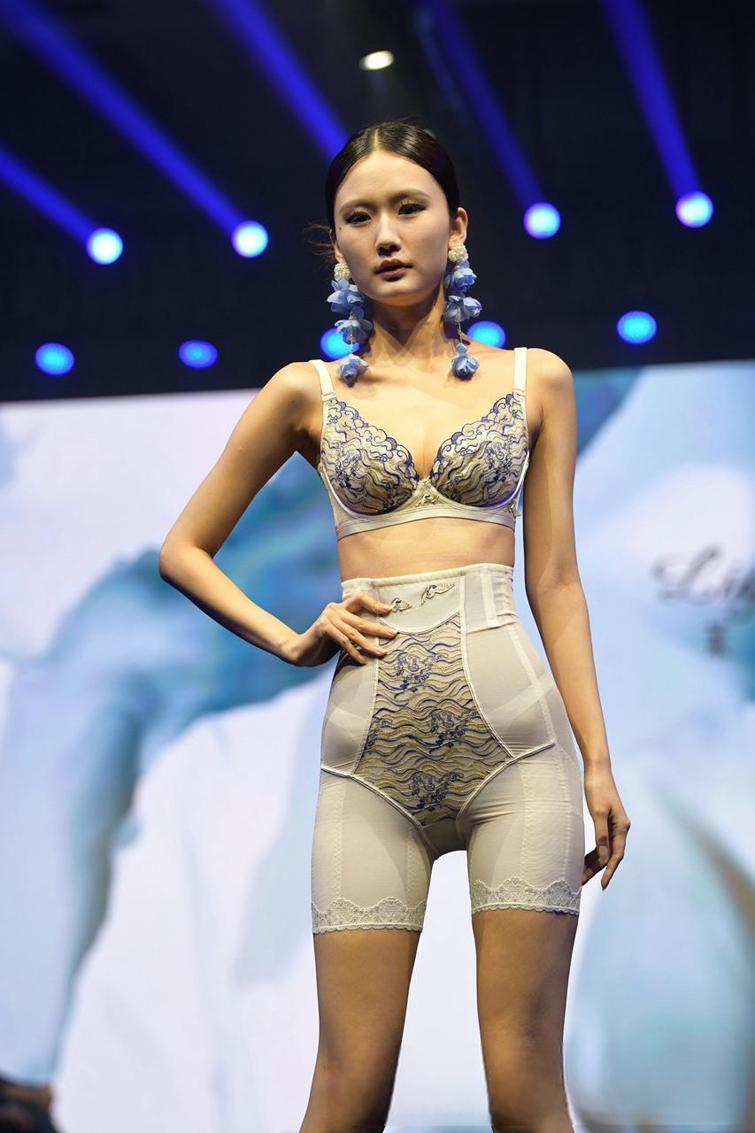 JPK70489-zp3qlfxsl5f.jpg