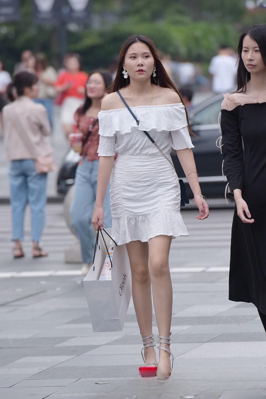 JPK62820-flk2jytzg1n.jpg