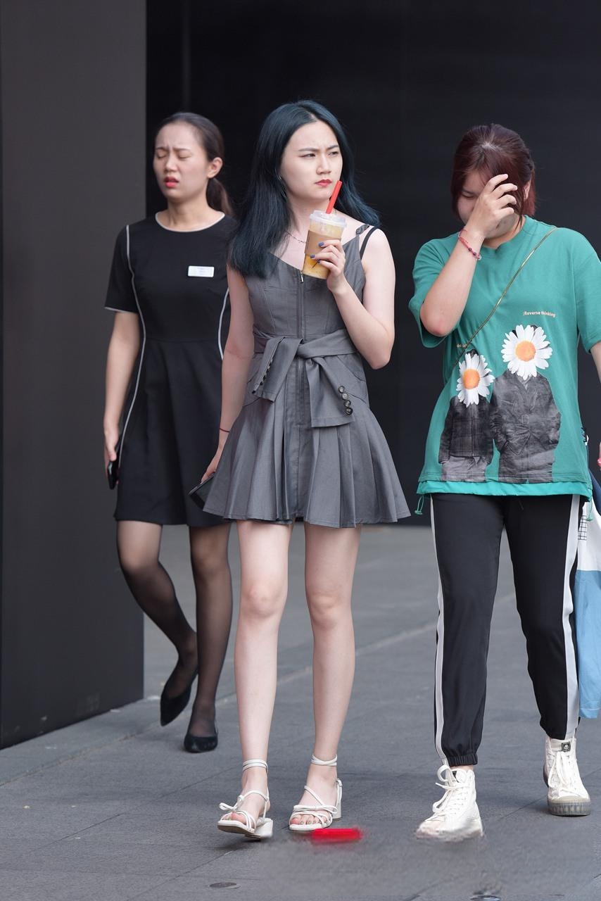 JPK62215-elqphmmpq0w.jpg