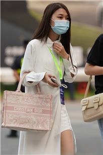 JPK57642-drqmv14ikon.jpg