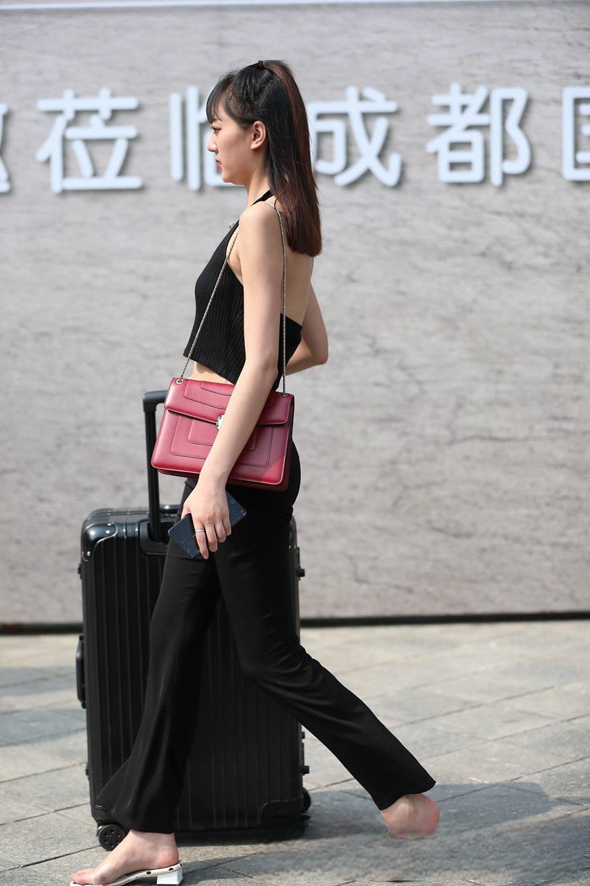JPK57754-t00xhenta5p.jpg