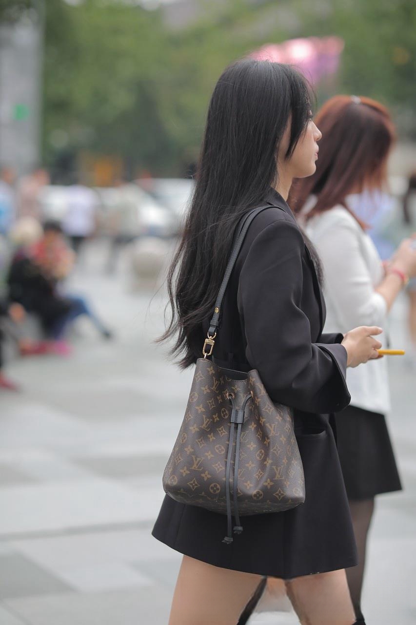 JPK56979-g5om4e1lc11.jpg