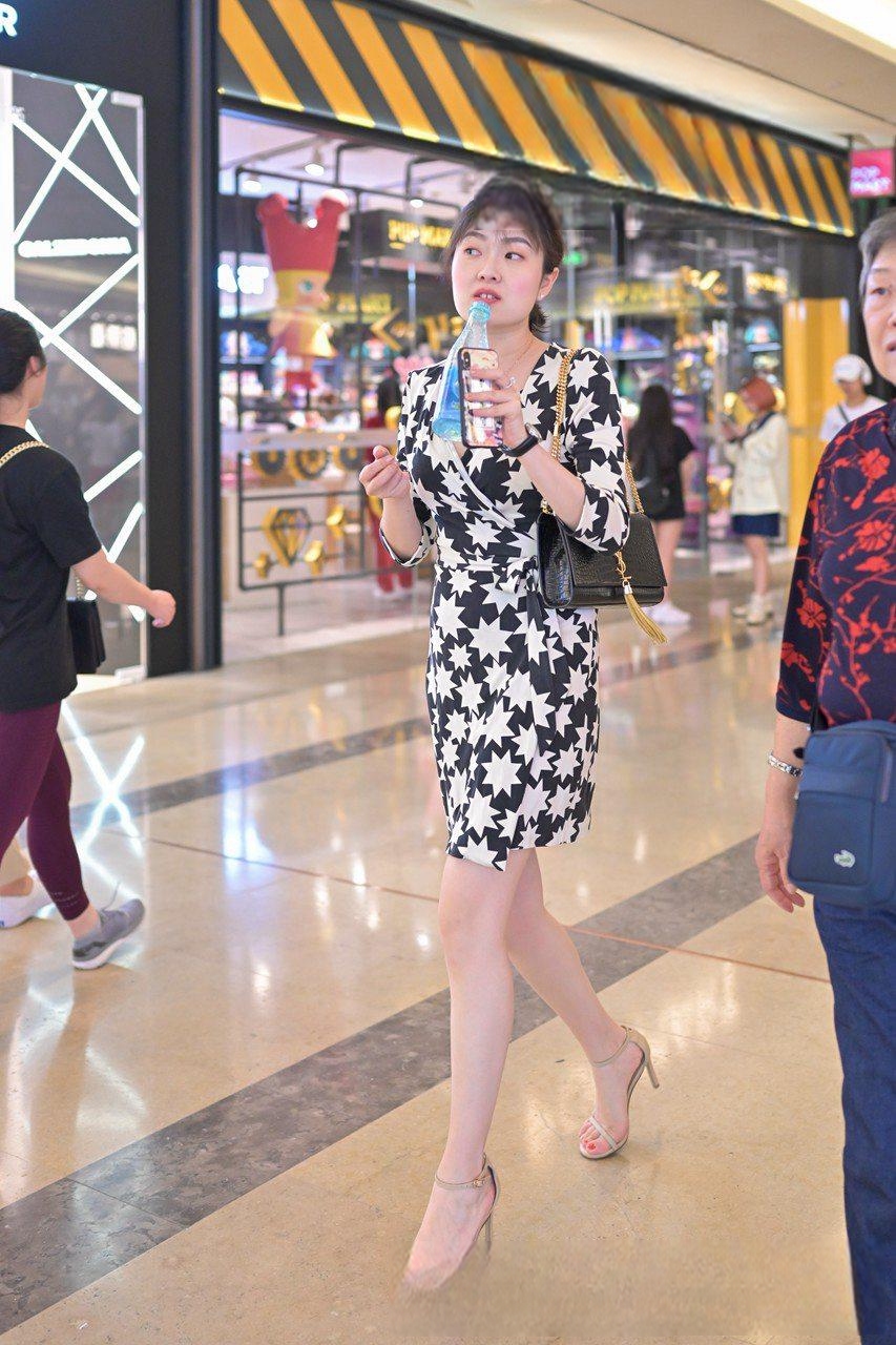 JPK53828-cgw0dzrev30.jpg