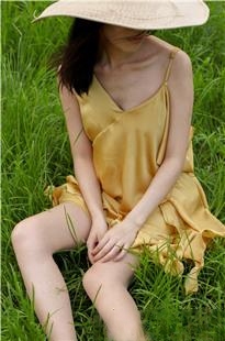 JPK53699-feearn0b1ab.jpg