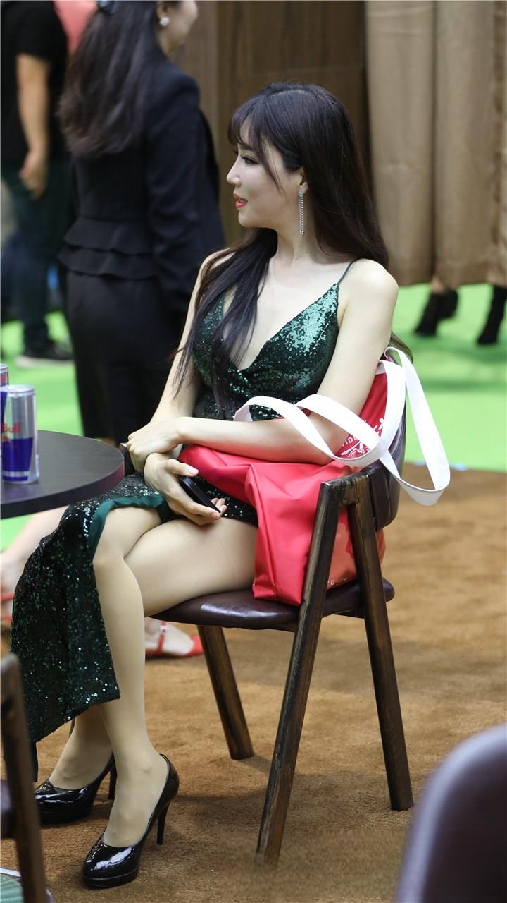 JPK50981-frdqrbzm1ch.jpg