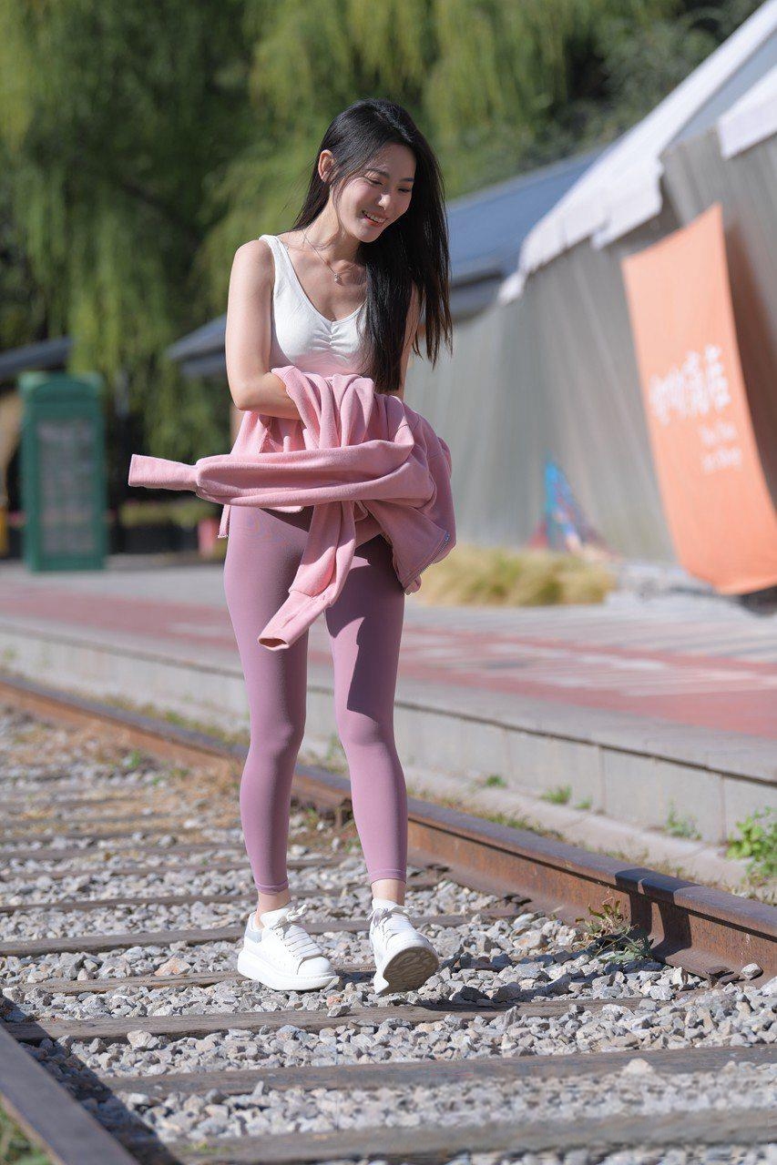 JPK70060-g1zthlnzfl2.jpg