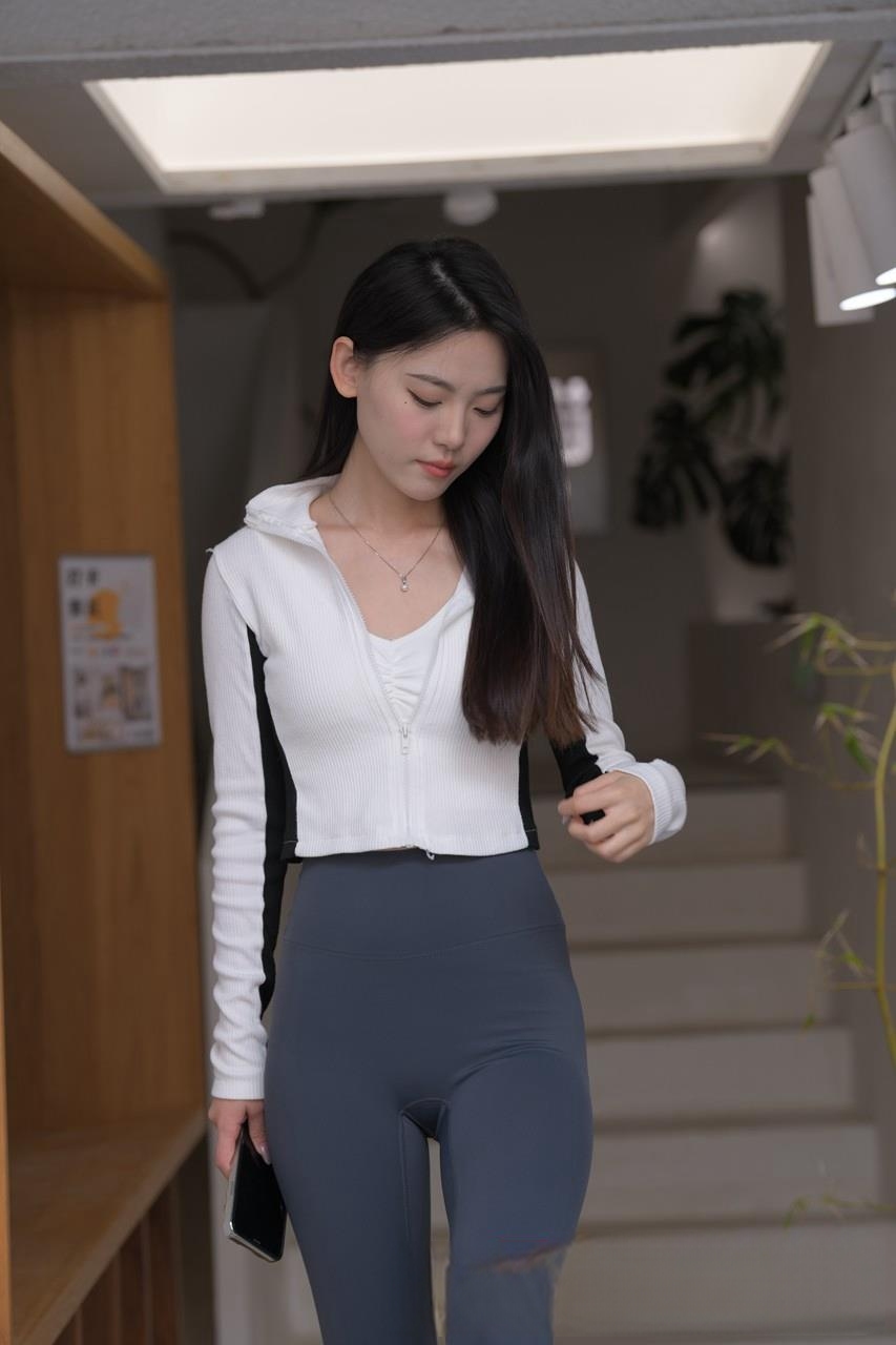 JPK70048-4nu0halmg5g.jpg