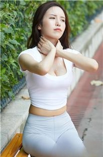 JPK52178-hnt1rt1pug1.jpg