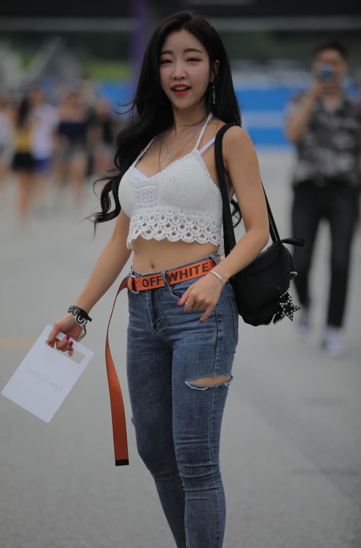 8868-fuawi4zxomm.jpg