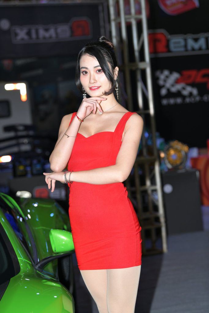 5700-nvbttnrayen.jpg
