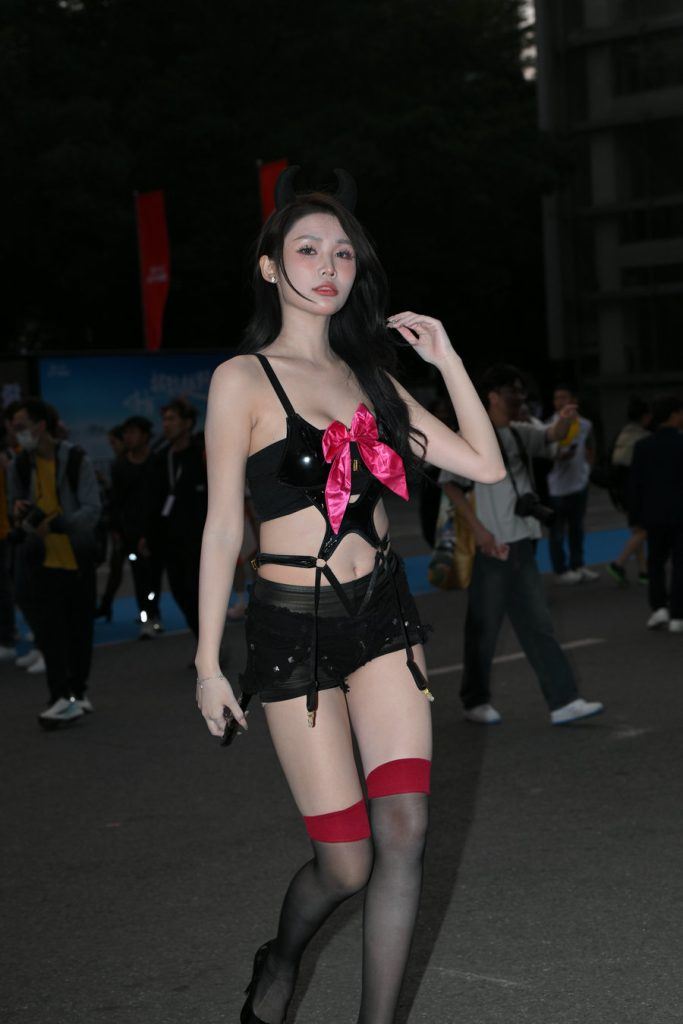 4829-y02hczo10dv.jpg