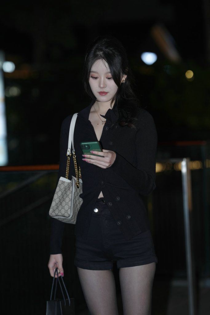 1729-hxeq1csj33v.jpg