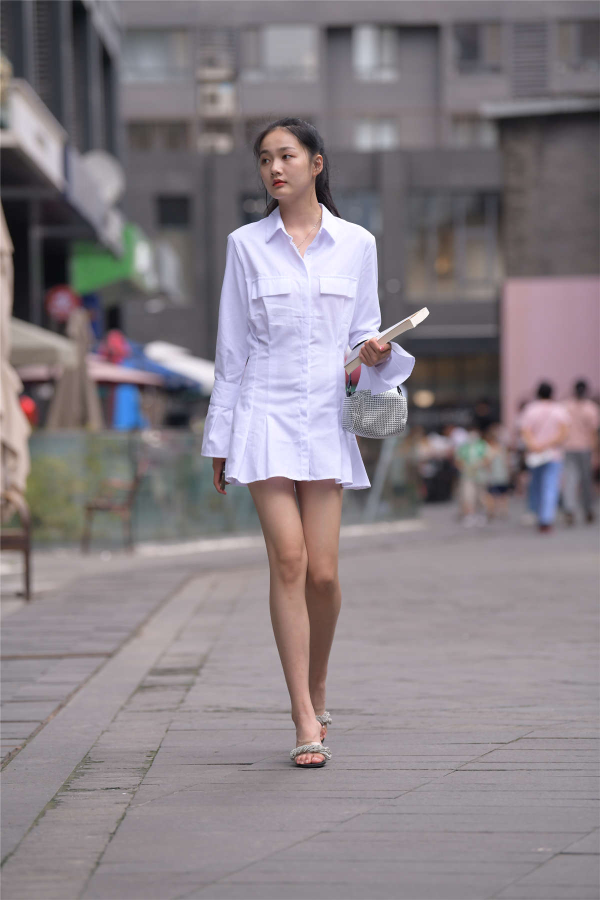 2504-5tjd1ezbeyp.webp