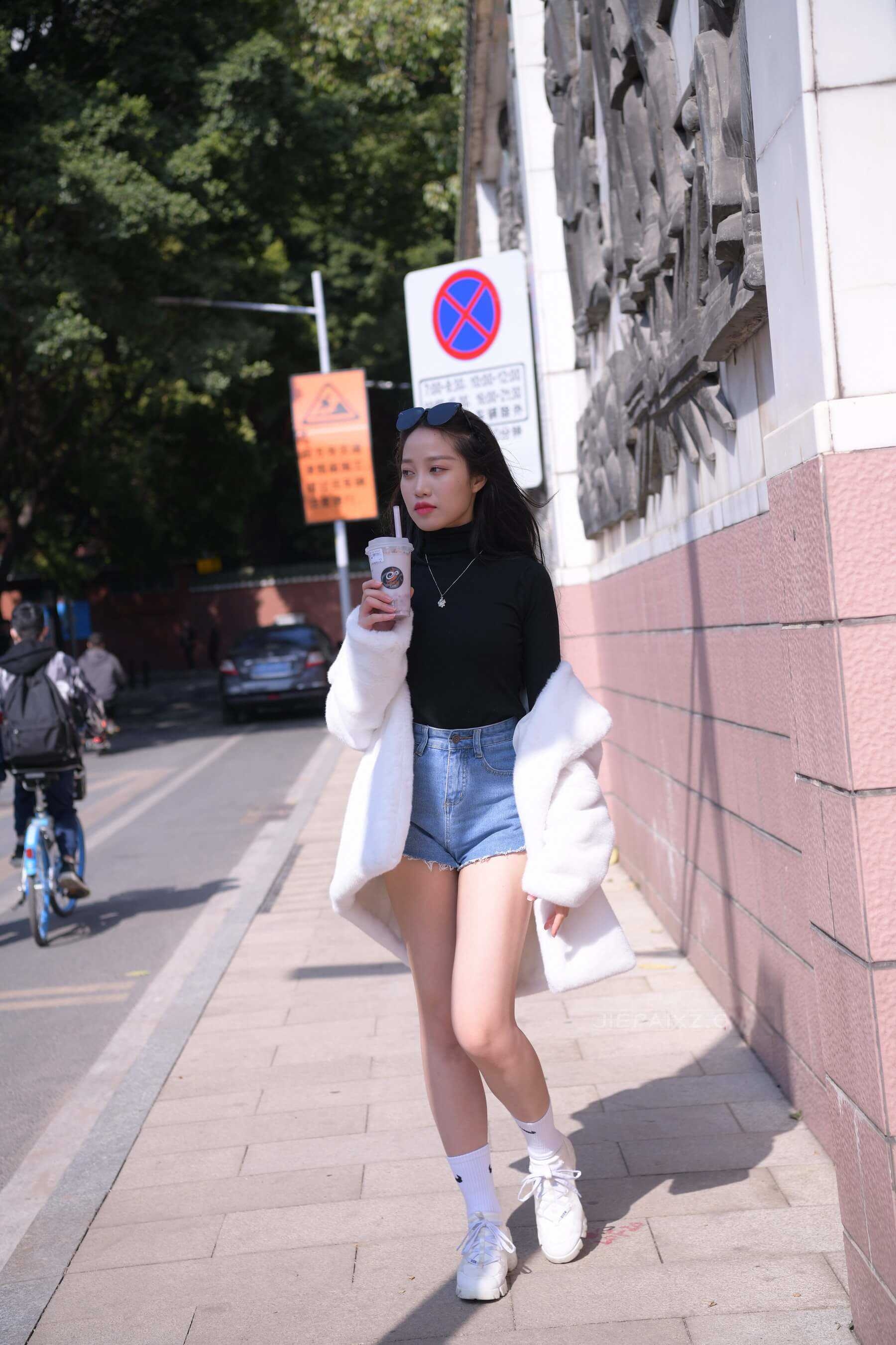24814qvyunec5syz.jpg