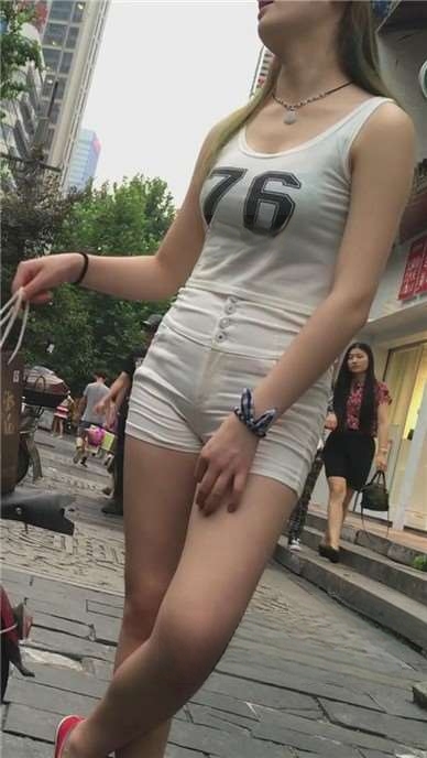 1985pxo4pz4ne2f.jpg
