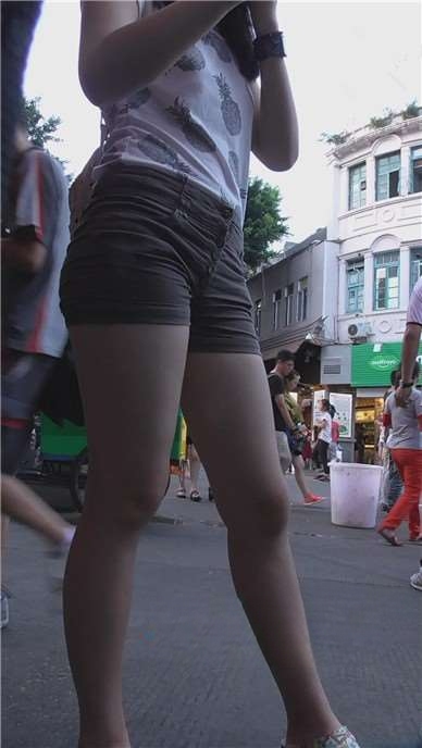 932hk1iibkz252.jpg