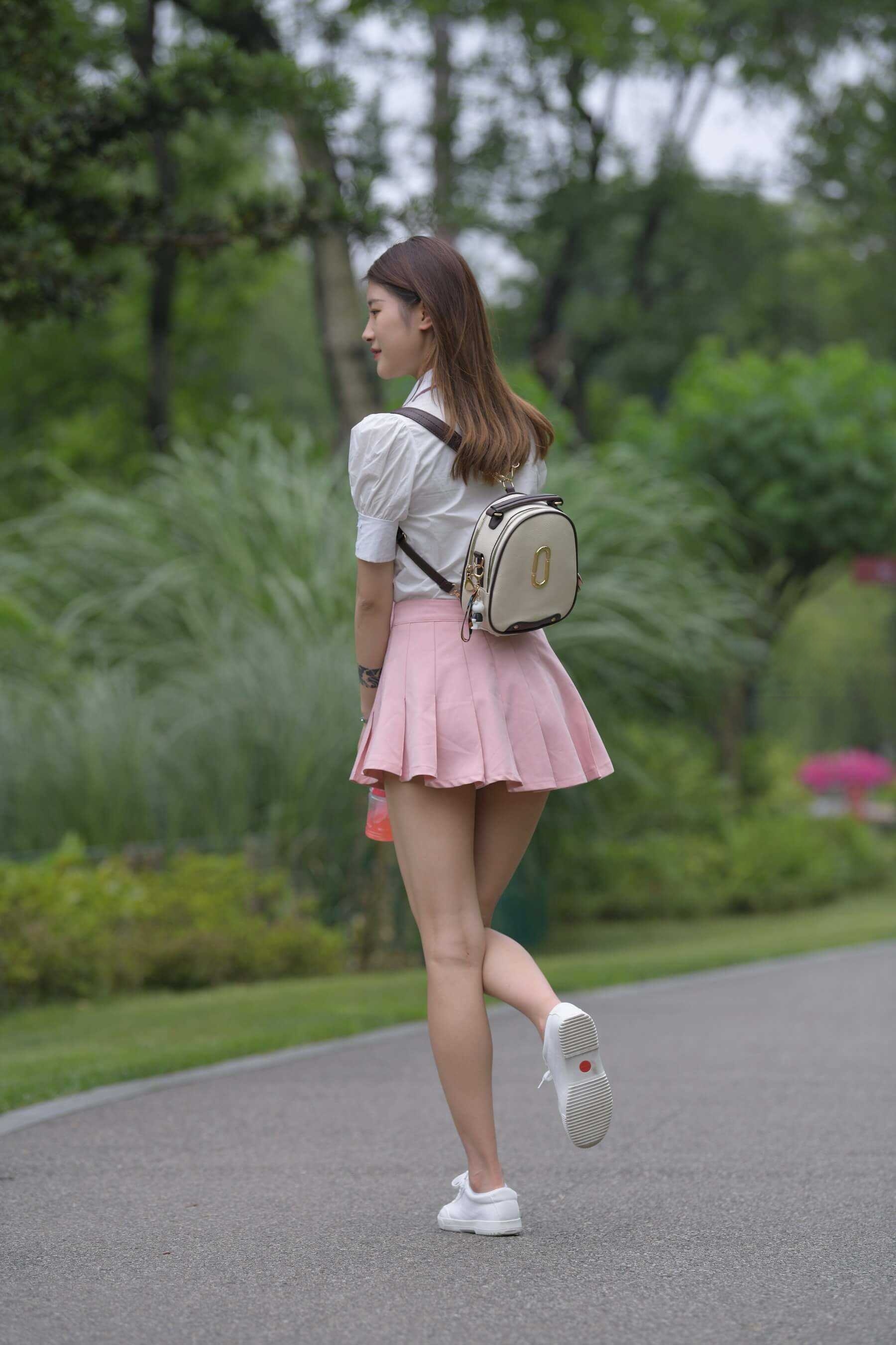 25785p4va2d4ru4o.jpg