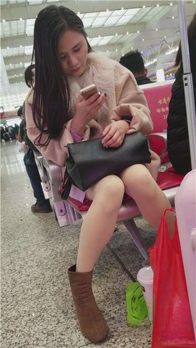 6302cllhaxds1fm.jpg