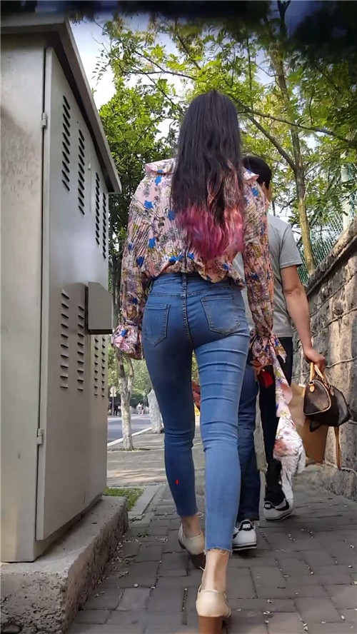 9155yp2it3ooeyw.jpg