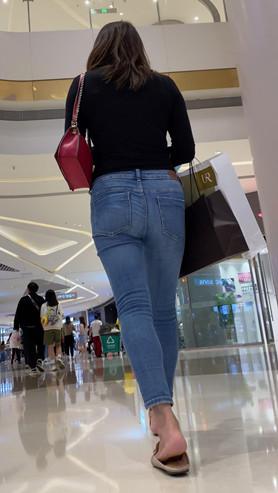 13708ae3kyqh1ahj.jpg