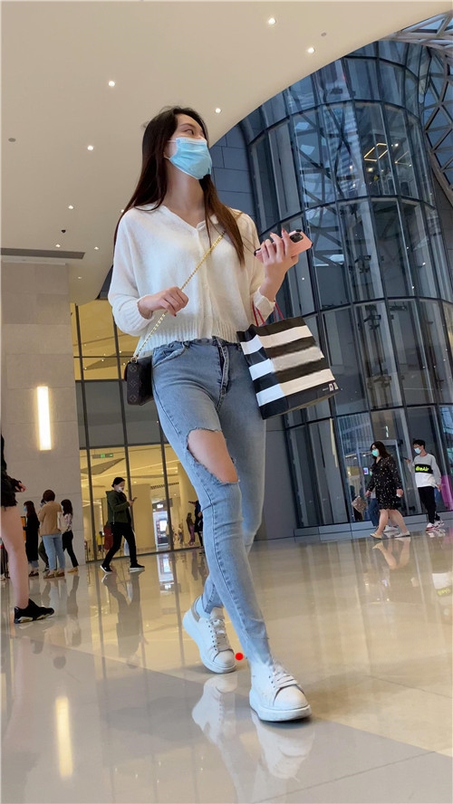 135750qvwuctmho1.jpg