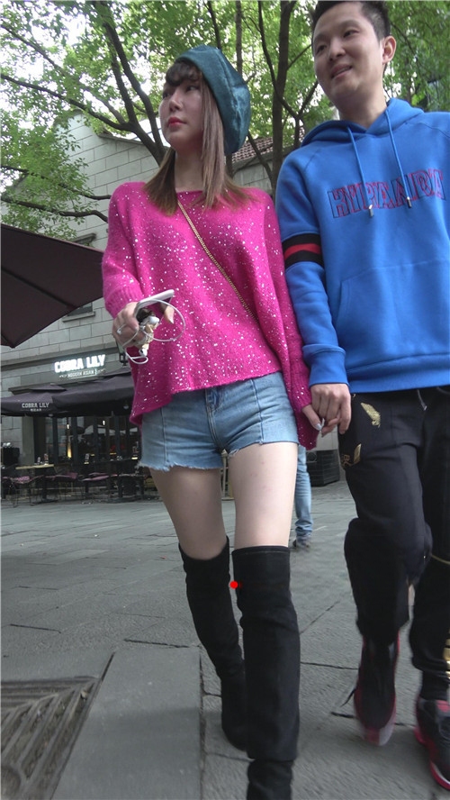 10031zksus5afqi2.jpg