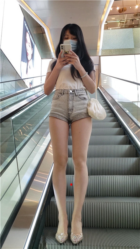 52590xfkmq2gor5.jpg