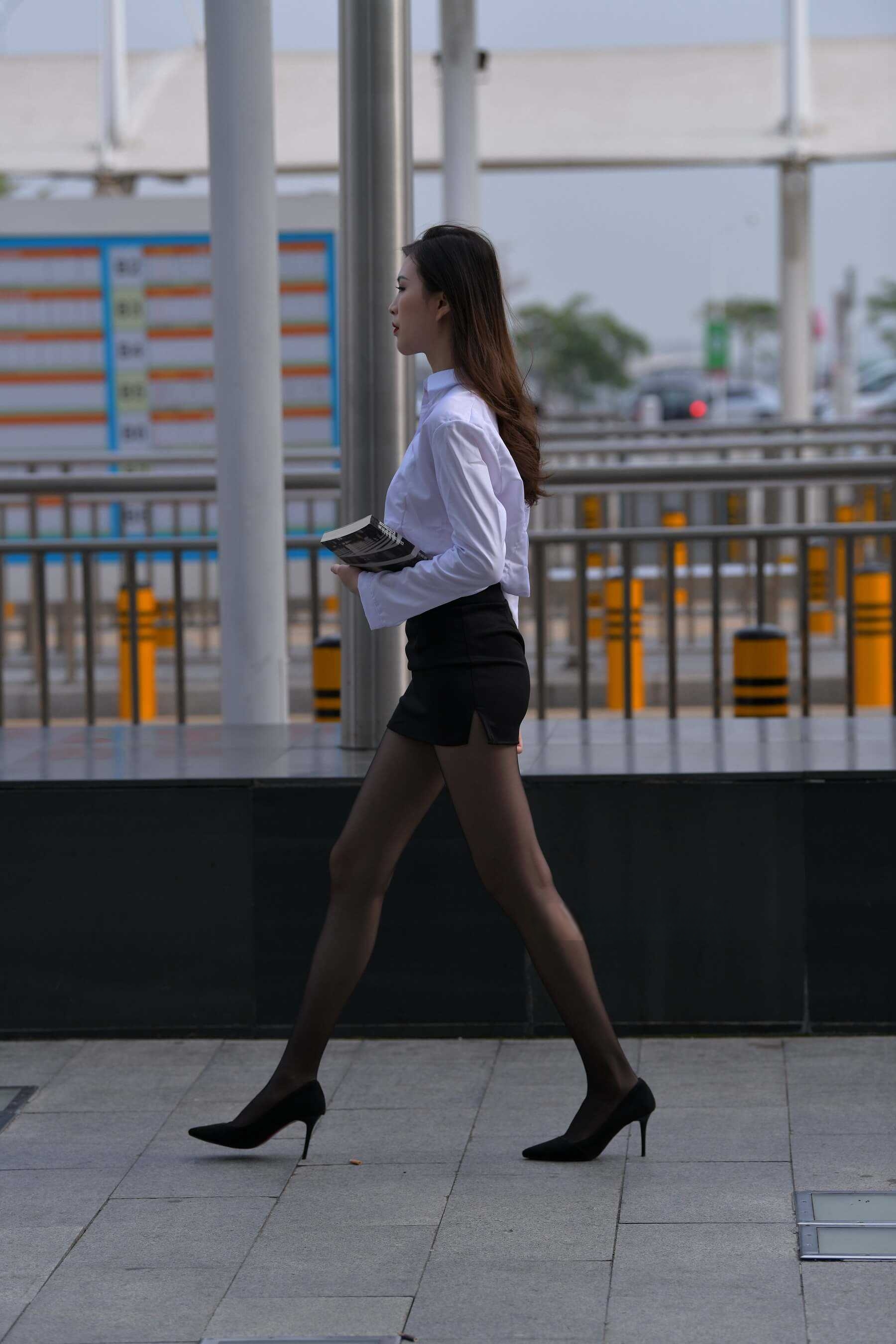 12955adn0n1rfbj3.jpg