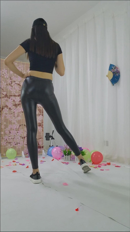 1621tyxzrwrm0kg.jpg