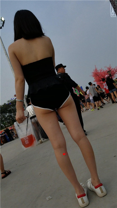 105352gex13ybcbw.jpg
