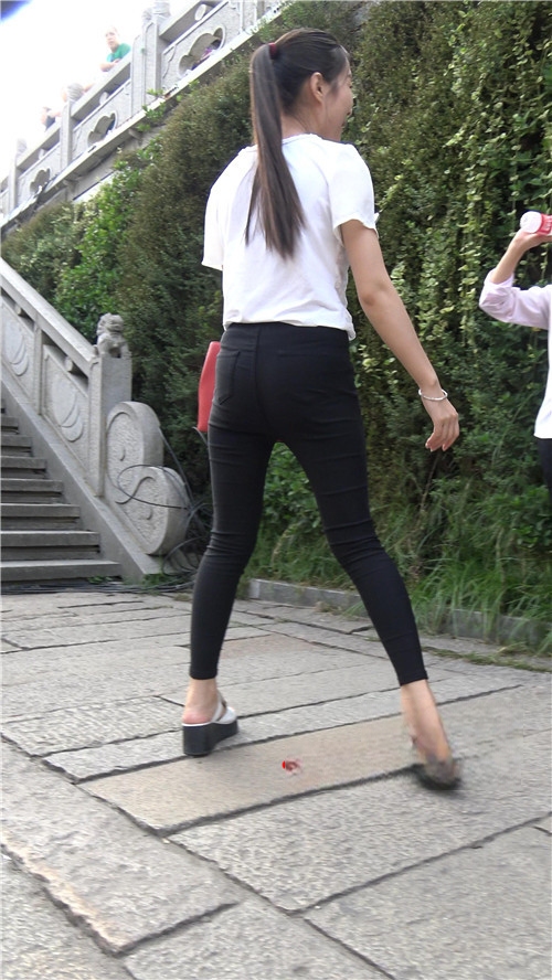 10791y1qxlwdtrl3.jpg