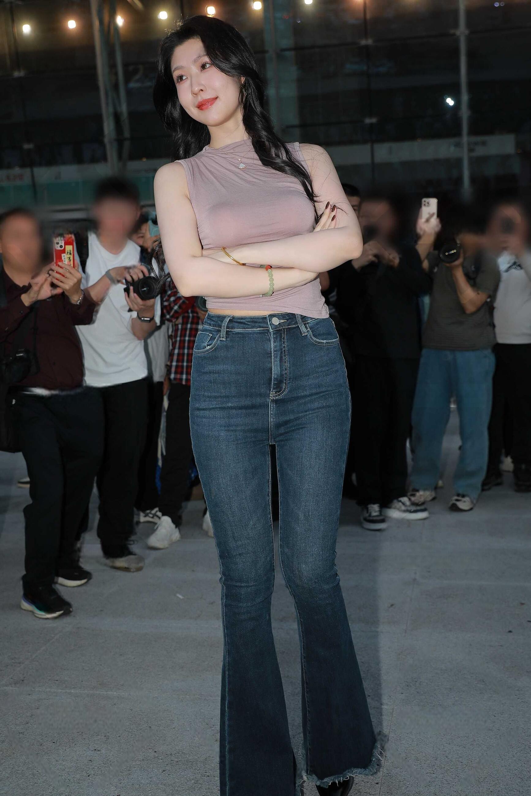 56114-sfwm1yawusi.jpg