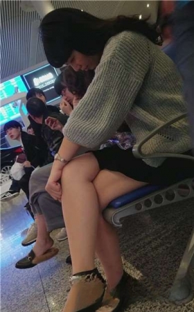 黑色套装裙 [90P2V-2.22GB]