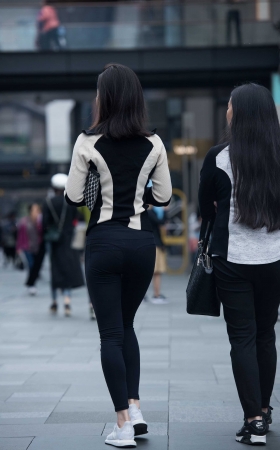 紧身黑裤美女 [14P]