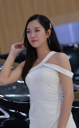 长发车模