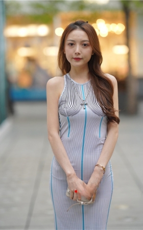 性感的连体裙美女(221P)