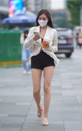 高跟热裤美女(157P)