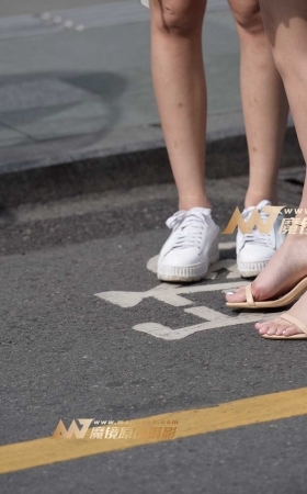 偶遇高跟鞋小姐姐 [12P]