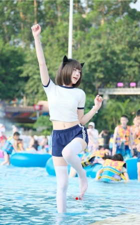 可爱的COS小美女(108P)