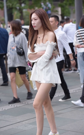 白白嫩嫩 [14P]