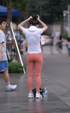 魅力粉红紧身裤