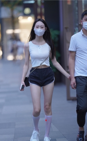 黑色短裤美女(117P)