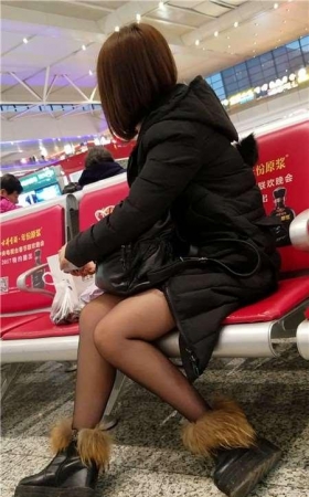 4k-极品黑丝美腿美丽小姐姐，颜值挺高