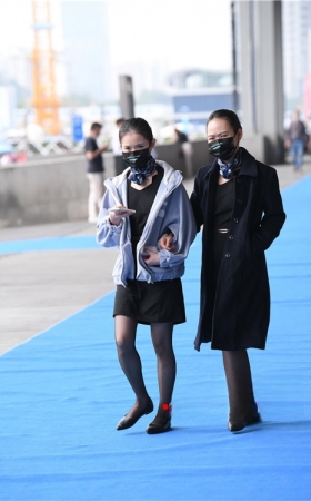 下班的三个美女(36P)