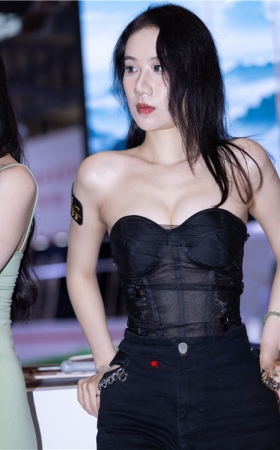 性感的黑色热裤模特美女(125P)
