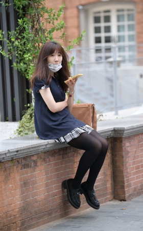 黑丝女孩