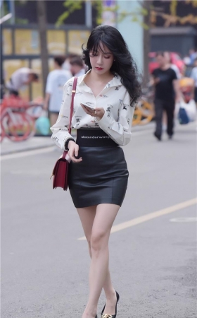 高跟小姐姐3A265[2.03G]