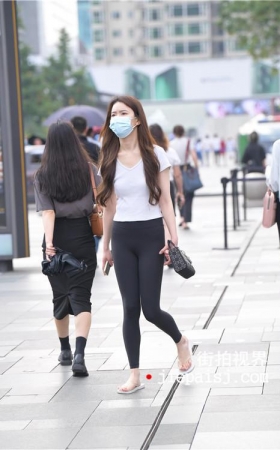 黑色紧身裤美女(41P)